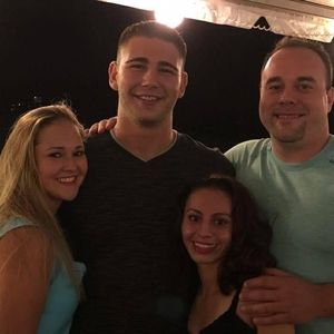 Meet your Posher, Robin